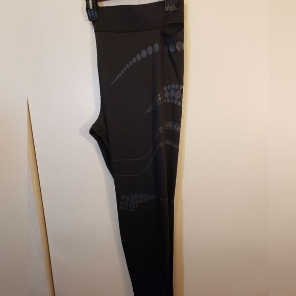 Cardi B x Reebok 4x 26/28 NWT Black Cut-Out Leggings GYM WORKOUT Activewear - Picture 8 of 16